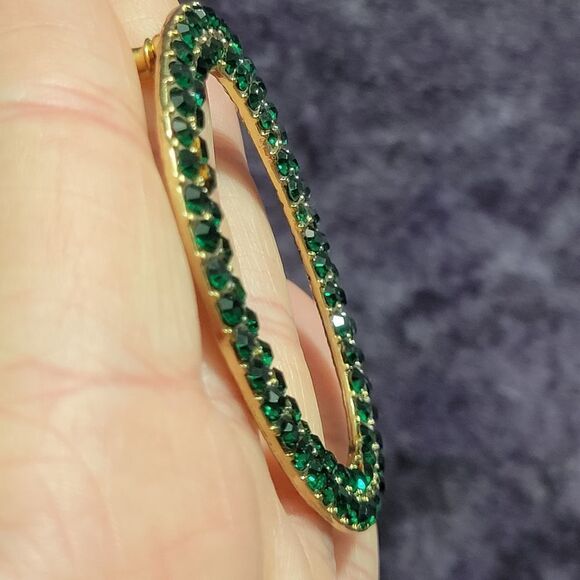 Emerald Green Crystal Earrings - Picture 3 of 9